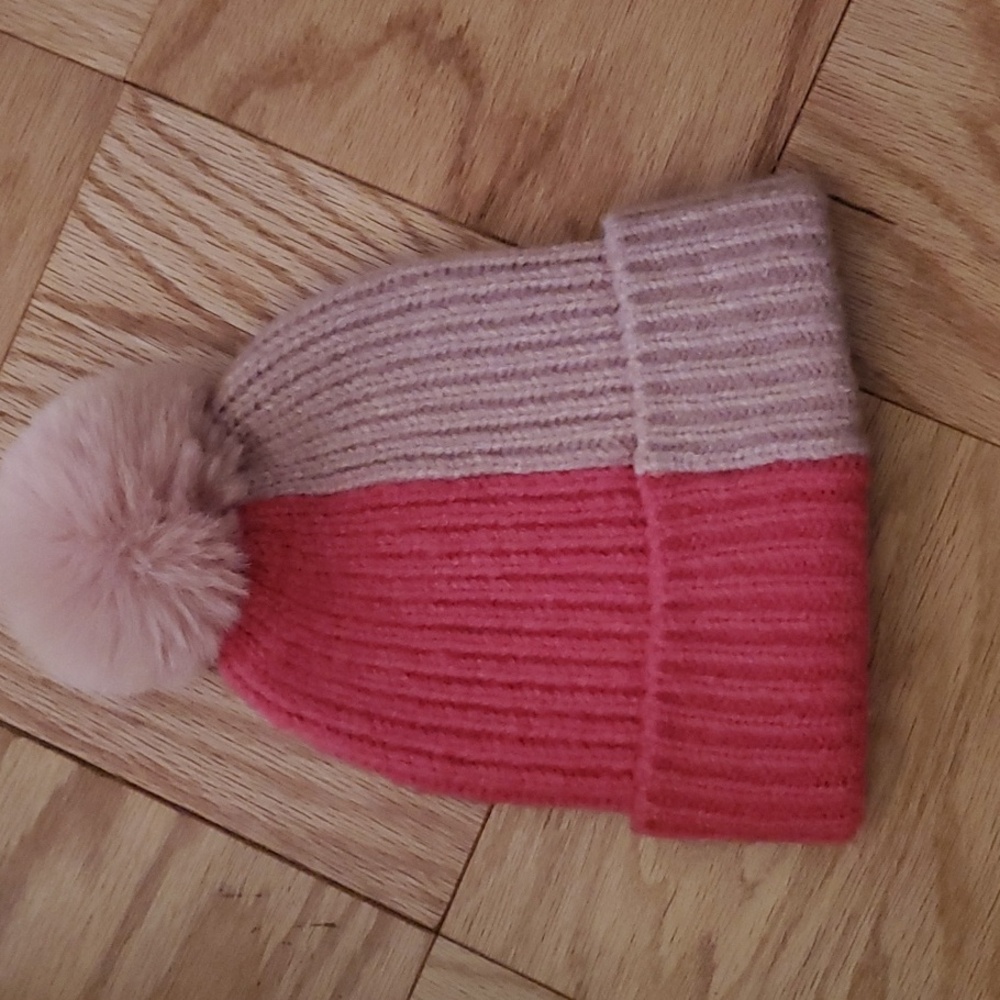 Saks Fifth Avenue Beanie Hat